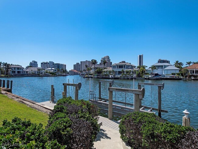 Photo - 4459 Crayton Rd