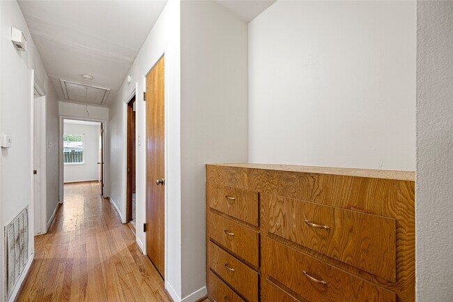 Photo - 8110 Bob White Dr