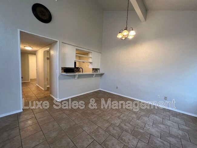 2137 Goodrich Dr