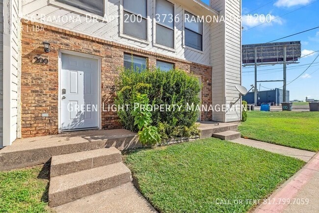 Building Photo - 3736 Ramona Dr Unit 3736 Ramona Dr #200 Rental