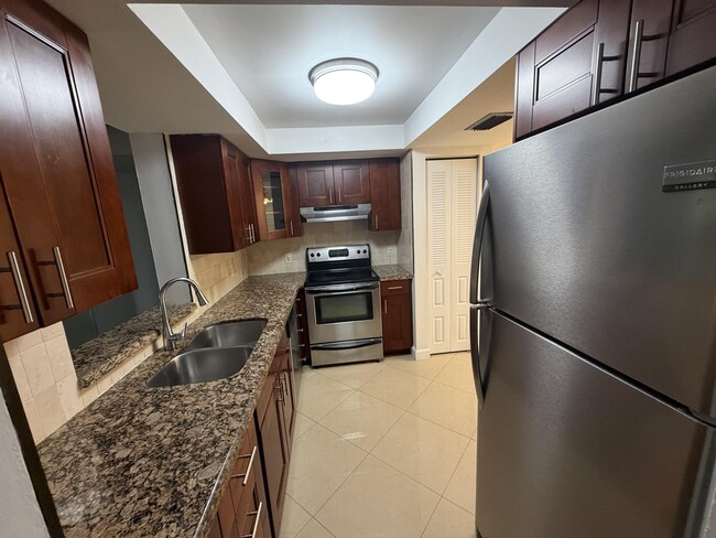 Photo - 7380 NW 18th St Unidad 204