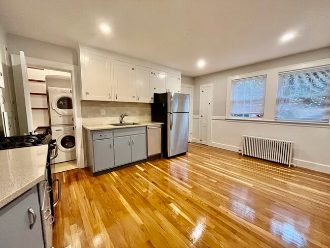 Building Photo - 94 Glendale Rd Unit 1R