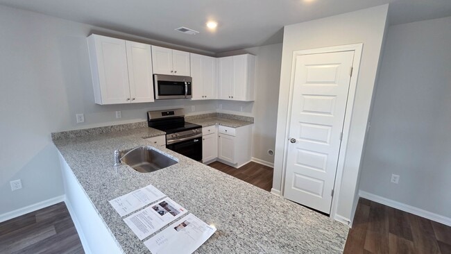 Photo - 150 Indigo Pl