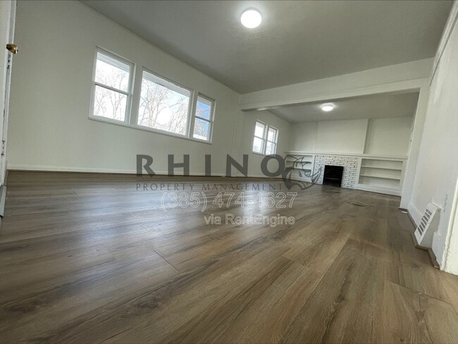 Photo - 1144 S 200 E
