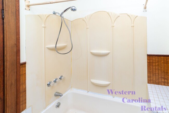 Photo - Historic House Looking over the beautiful Town of Sylva $1800