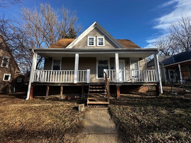 Building Photo - 5311 Halsey St