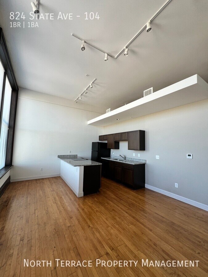 Photo - Chic 1-Bedroom Loft at Horace Mann – Histo... Unidad 104