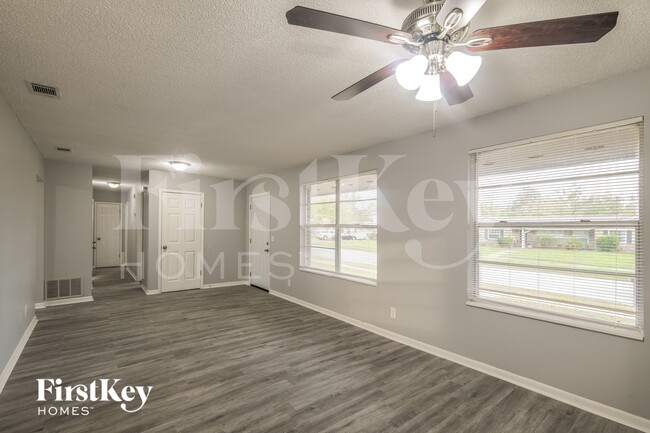 Photo - 8704 Country Creek Blvd