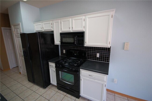 Photo - 1202 Pathfinder Way