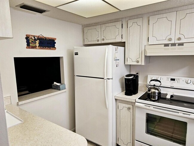 Photo - 3528 Lake Bayshore Dr Unidad 115