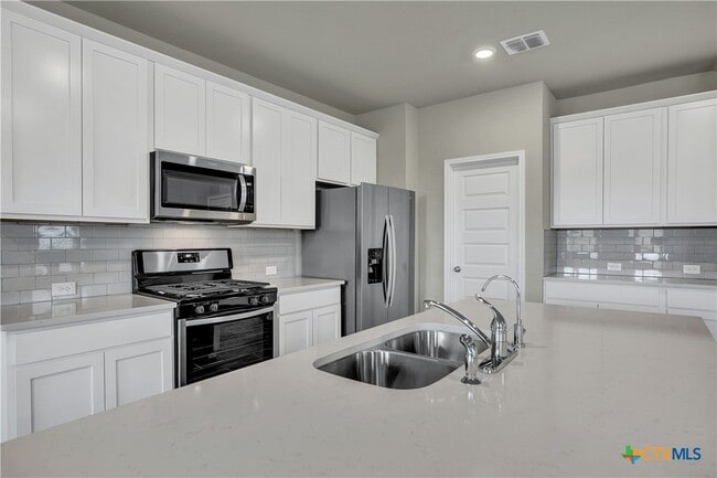 Photo - 267 Kinsley Wy