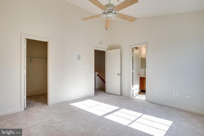 Photo - 100 Penwick Cir