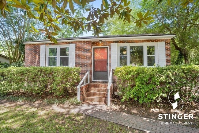 Building Photo - 153 Williams St Rental