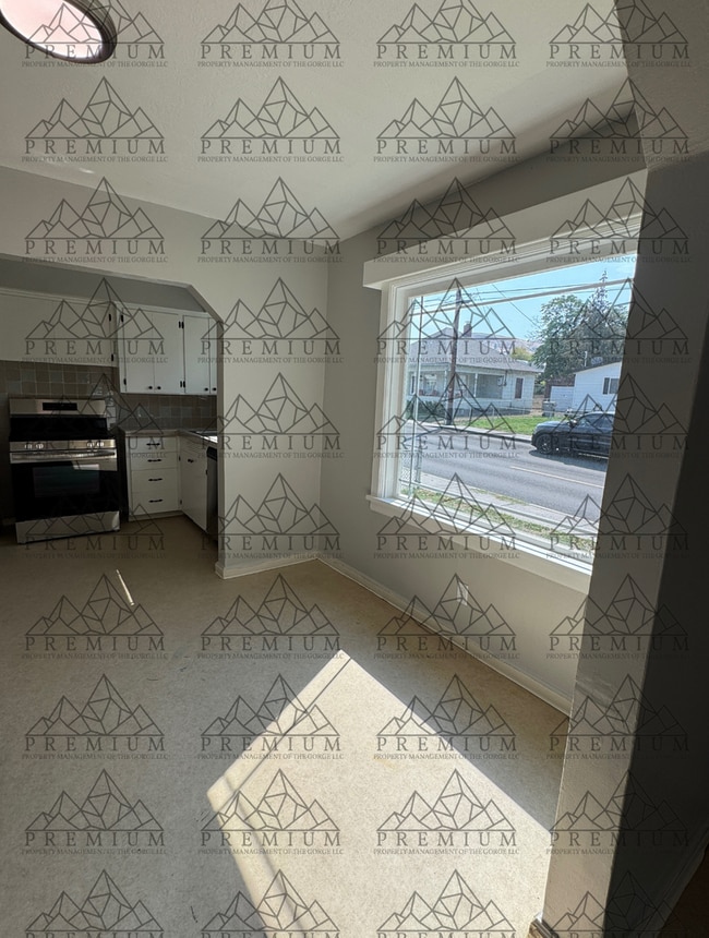 Photo - Large 4 Bedroom 2 Bath