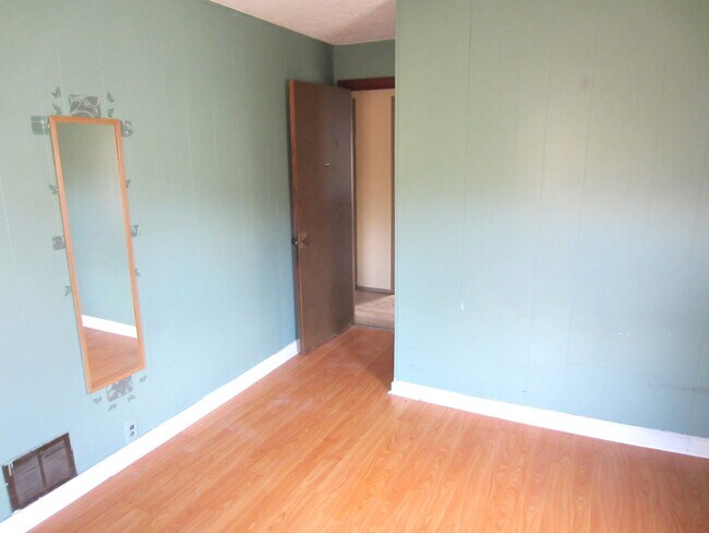 16 Spring St