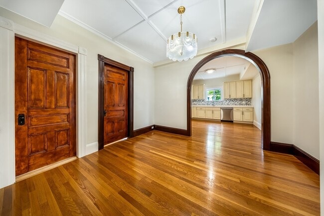 180 Jackson St Unit B