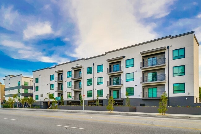 Photo - 8600 Glenoaks Blvd