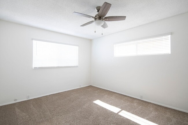 Photo - 2 WEEKS FREE!!! Charming 2BR w/ Parking in Pacific Beach Unit C