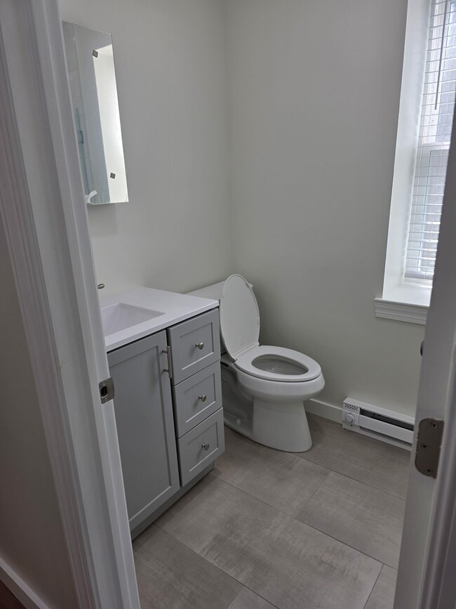 Photo - 5375 Wingohocking Terrace Unit Fl. 2