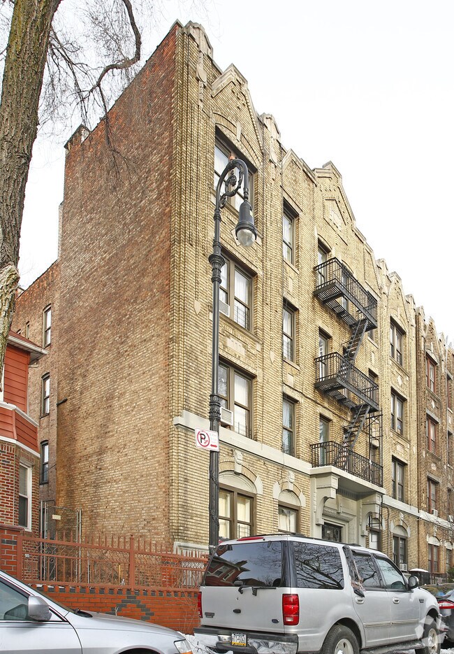 Photo - 738 E 21st St