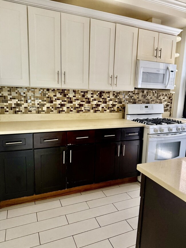Photo - 3402 W Carmen Ave Unit 1
