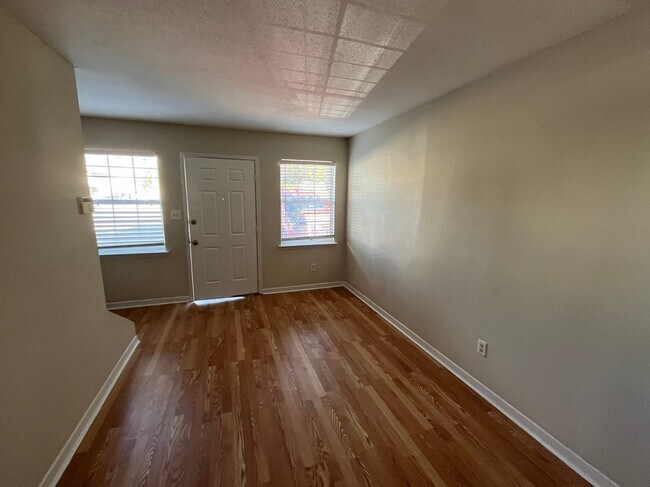Photo - 144 Alabama Ave NW