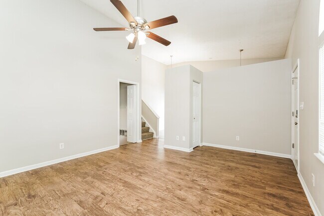 Photo - 11045 Amburg Ct