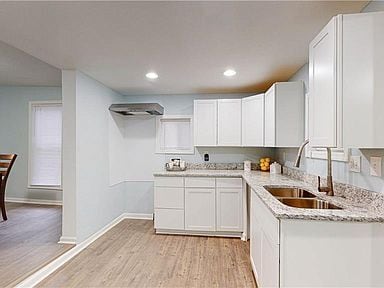 Photo - 958 N Bosart Ave