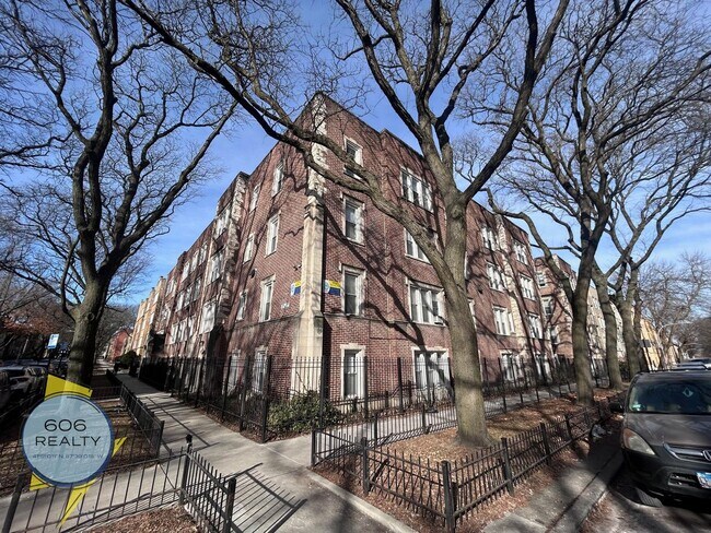 Photo - 2004 W Jarvis Ave Unit 3