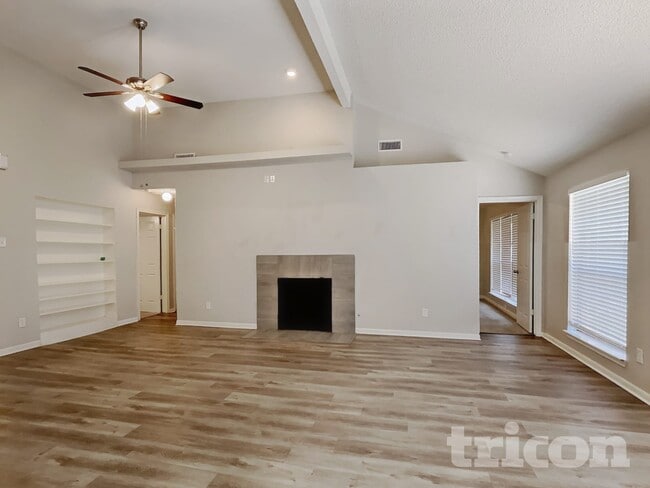 212 Sunset Dr