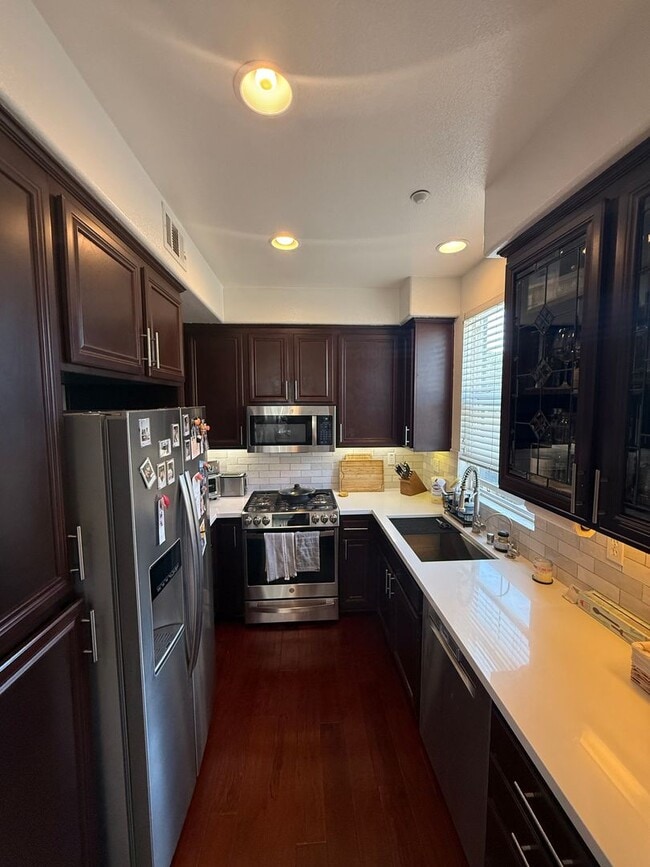 Building Photo - One Of A Kind Town Home in Serra Mesa