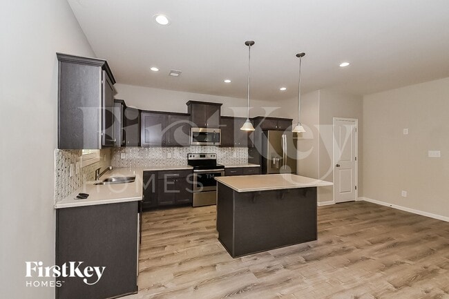 Photo - 273 Cliffhaven Cir