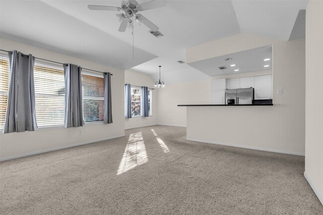 Photo - 15 Scarlet Woods Ct