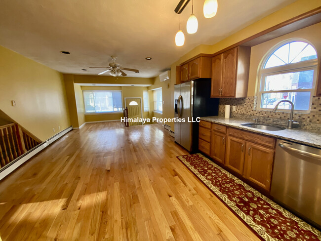 Photo - 250 Western Ave