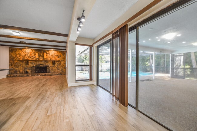 Photo - 8385 NW 14th St