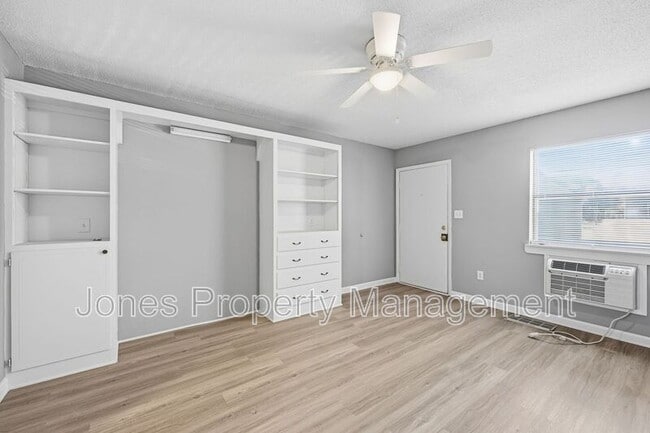 Photo - 905 Chimneys Ln Unit Apartment 301