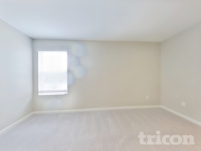 Photo - 2915 Grand Finale St