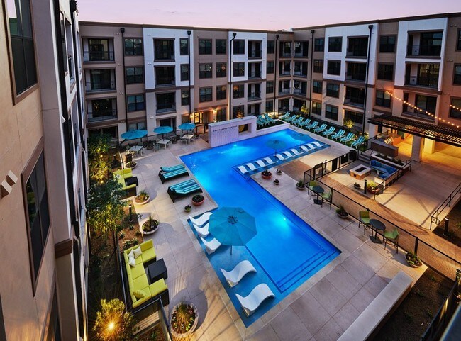 Ravello Stonebriar Apartments For Rent In Frisco Tx Forrent Com