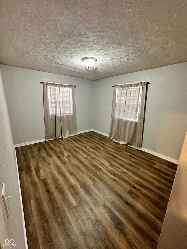 Photo - 6497 W 300 S