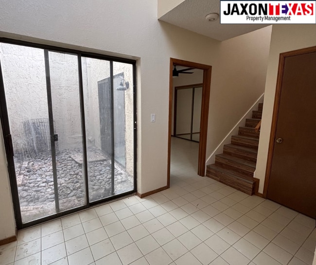 Photo - 4614 N Stanton St