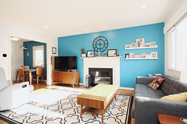 Photo - Nicely Updated Pet-Friendly N.Downtown/Locust Grove Home