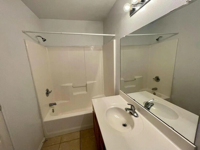 Photo - 524 N Clinton Ave