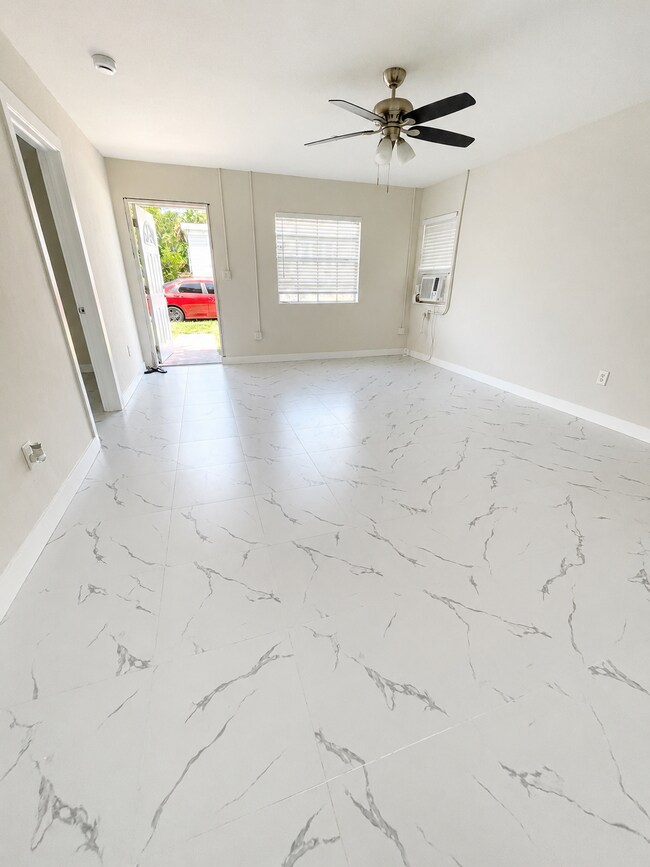 Photo - 514 N 6th St