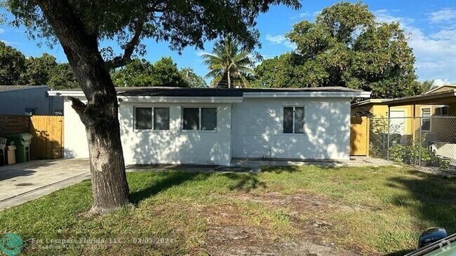 Building Photo - 1712 NW 7th Ave Rental