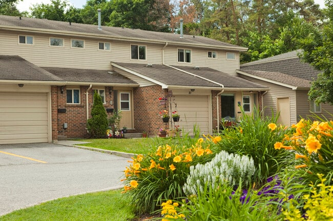 Tamarack Woods Townhouses
