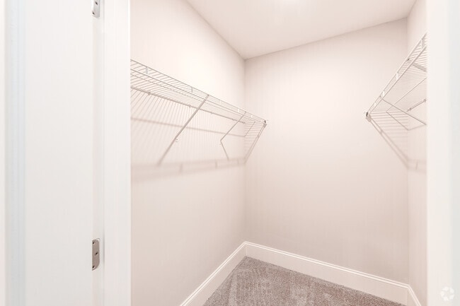 2 BR, 2 BA