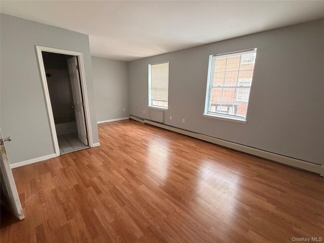 Photo - 1234 Hoe Ave