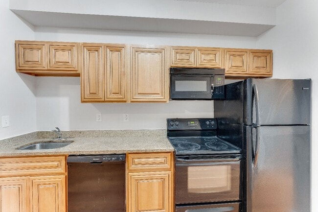 Building Photo - 1816 Cecil B. Moore Ave