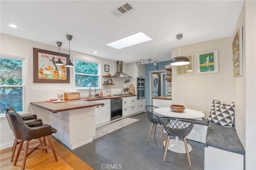 Photo - 3755 Tilden Ave