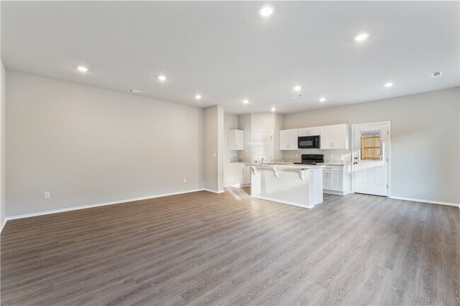 Photo - 6812 Memphis